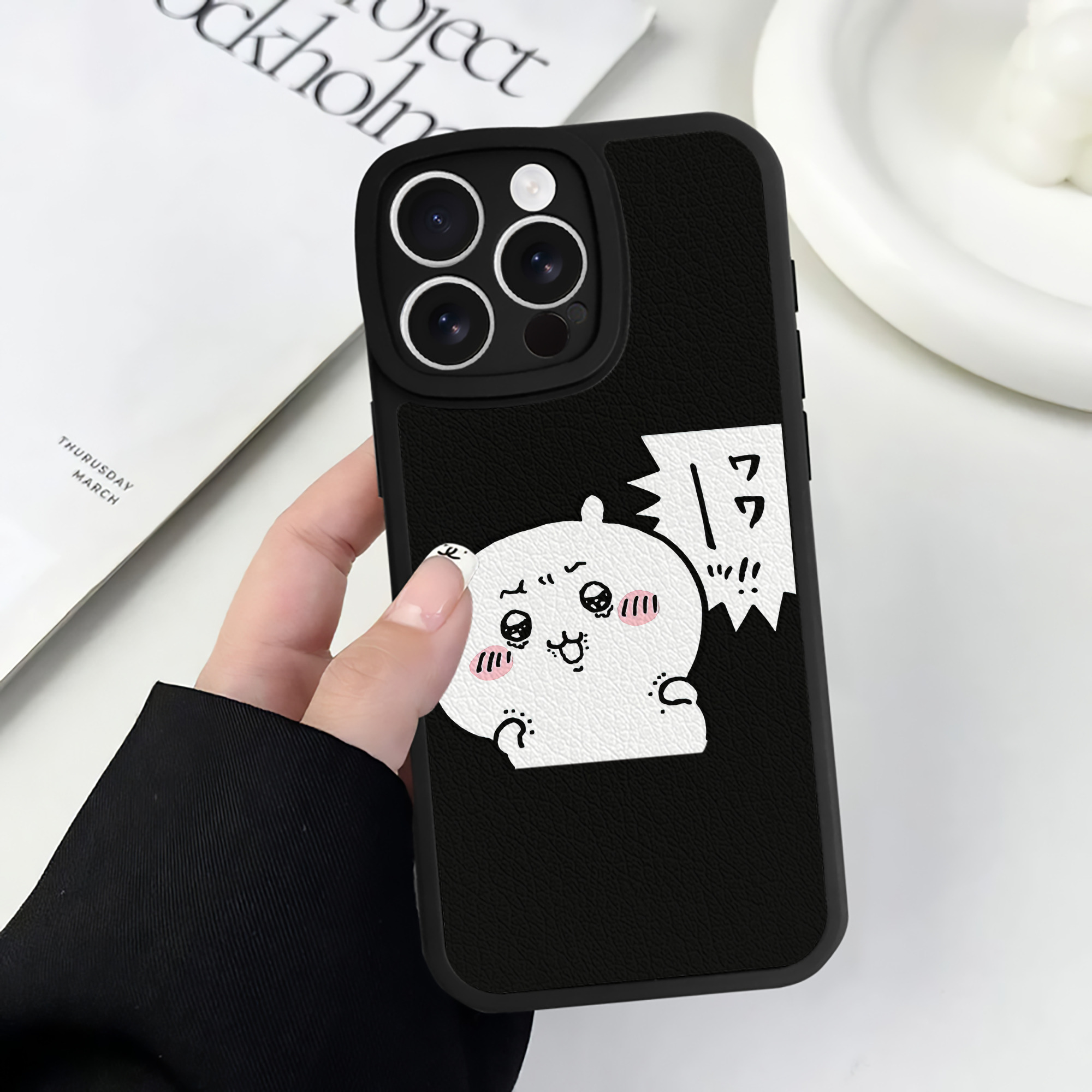 （画像用） ちいかわ ちいかわ Chii-kawa chiikawa 【iPhone 16シリーズ対応】シリコンスマホケース（レザー調） 材質：シリコン